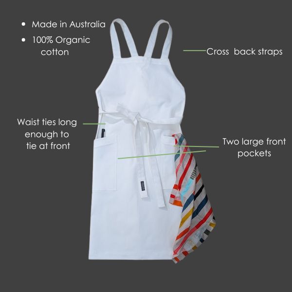 Apron Dynamic with cross back straps and two generous front pockets, made from Organic cotton